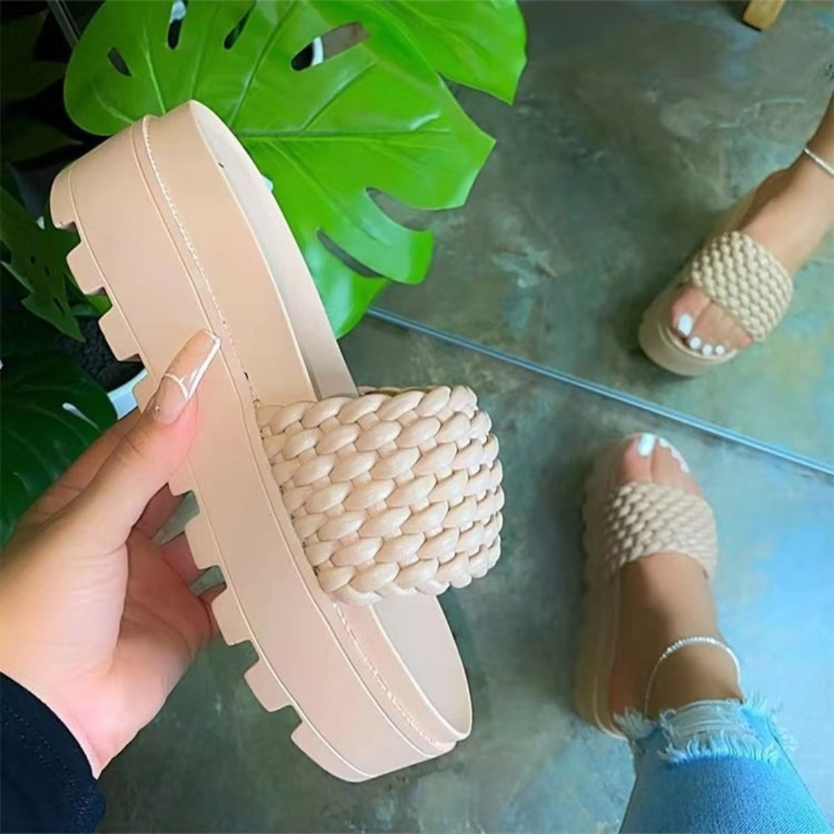 Sandalias de plataforma con punta abierta de cuero PU