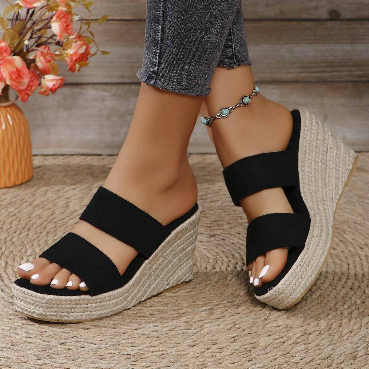 Sandalias de cuña con punta abierta