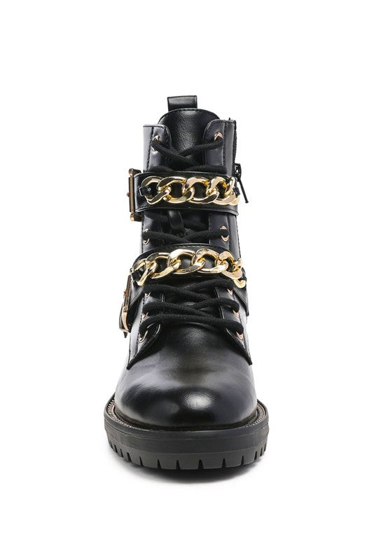 BOTA DE BICICLETA CON DETALLE DE CADENA DE METAL PARA NIÑA BILLY ATTA