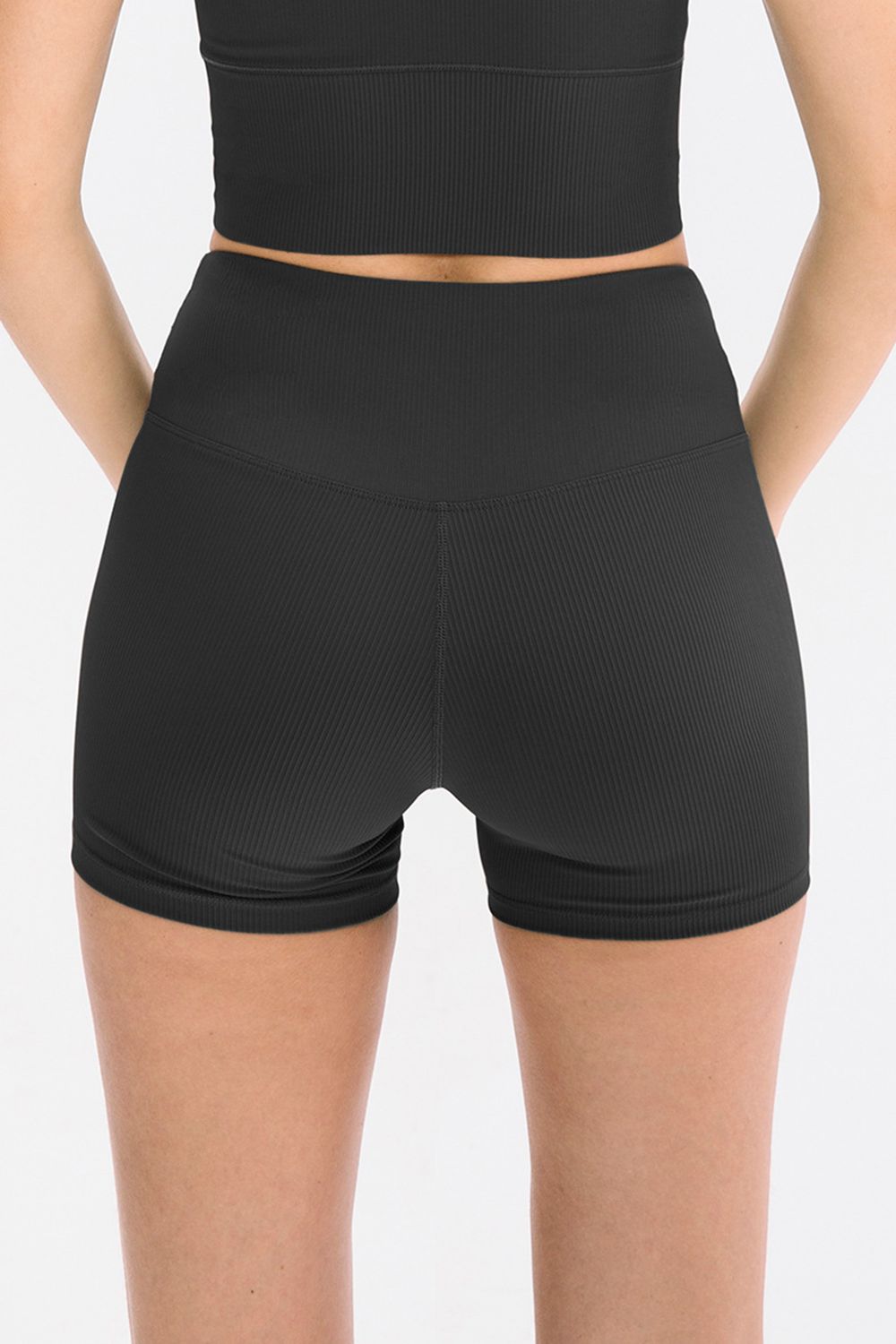Pantalones cortos deportivos ajustados con cintura ancha