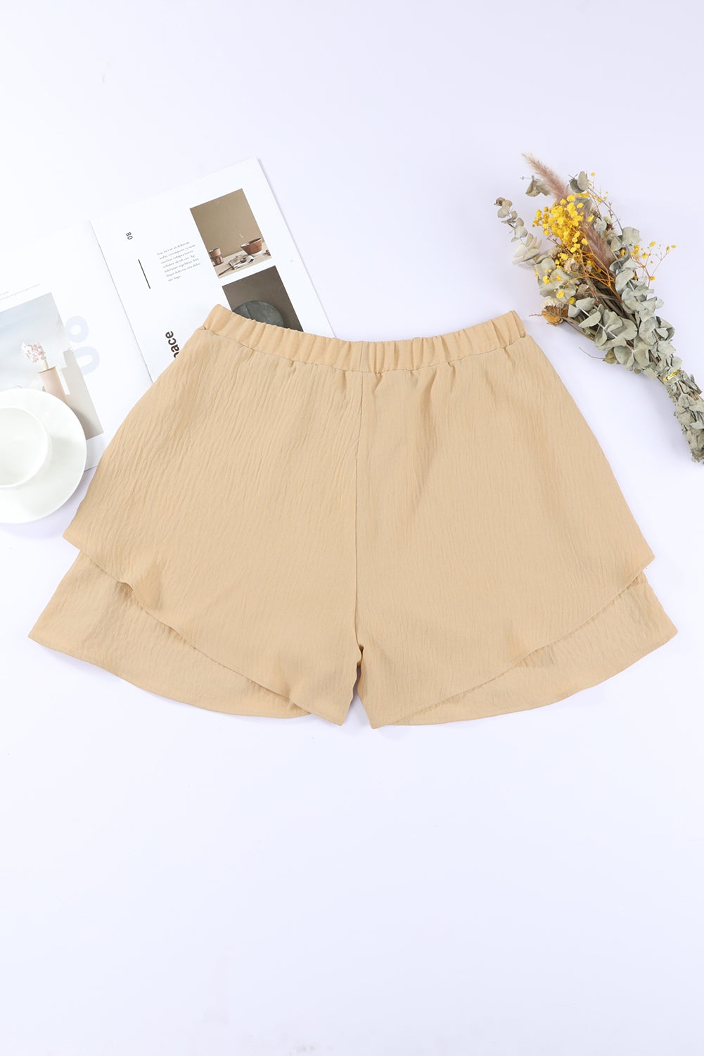 Pantalones cortos con cintura elástica y capas