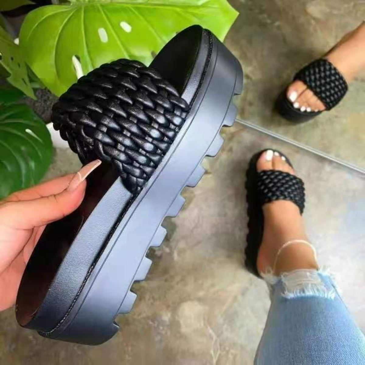 Sandalias de plataforma con punta abierta de cuero PU