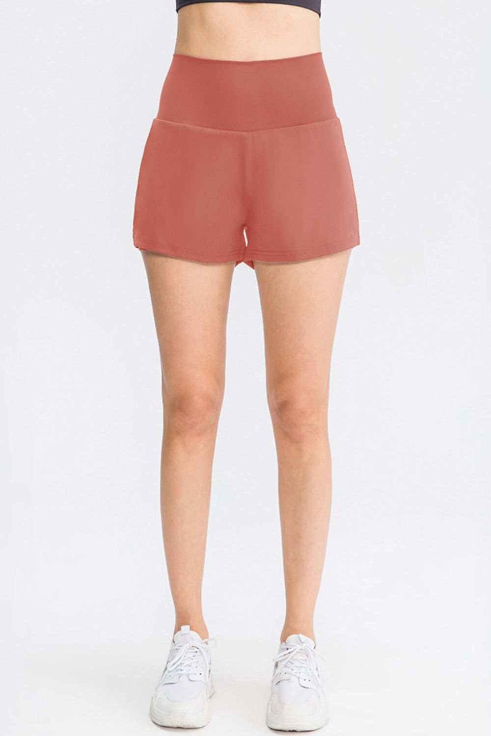Pantalones cortos deportivos con cintura ancha y bolsillos