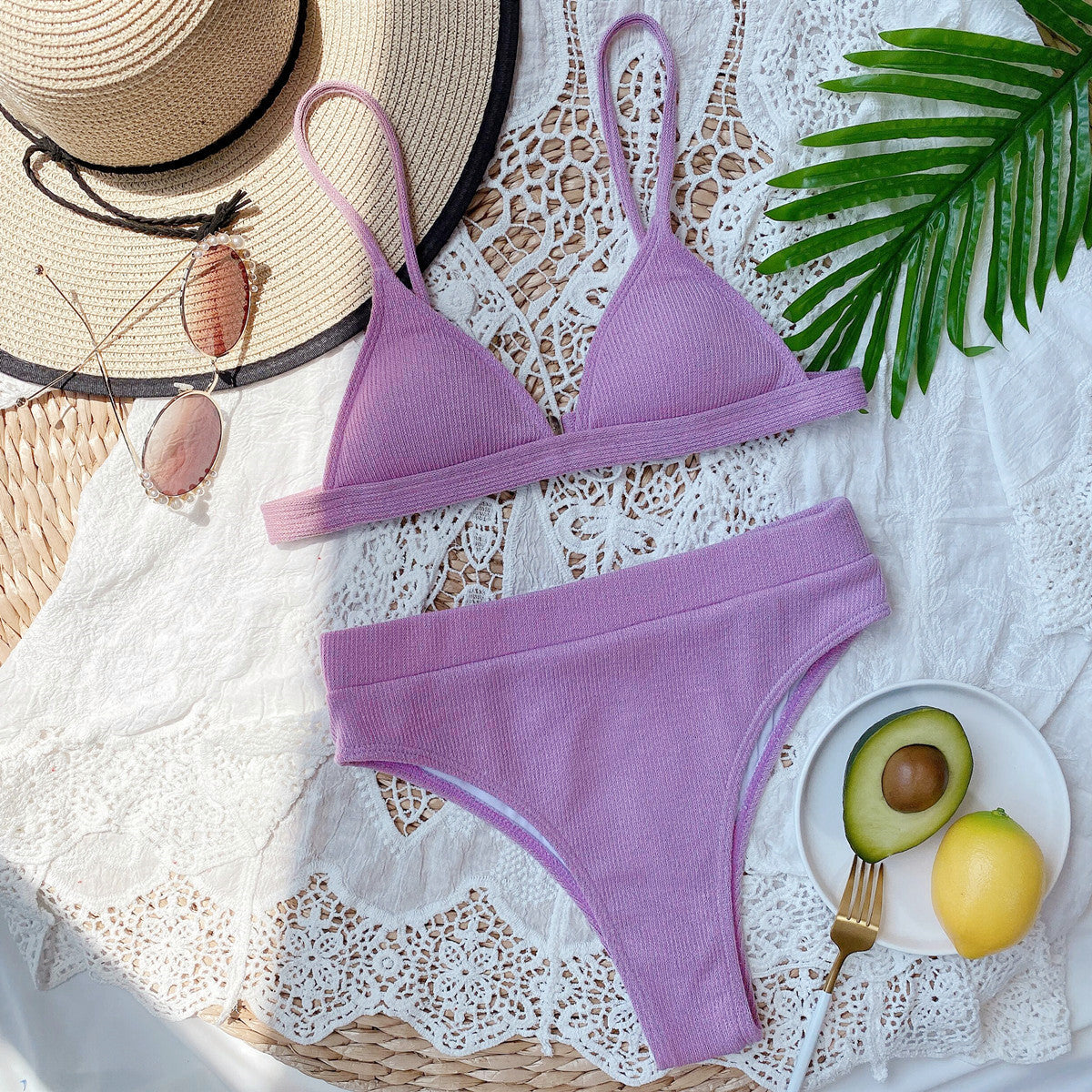 Conjunto de bikini acanalado con correa de espagueti