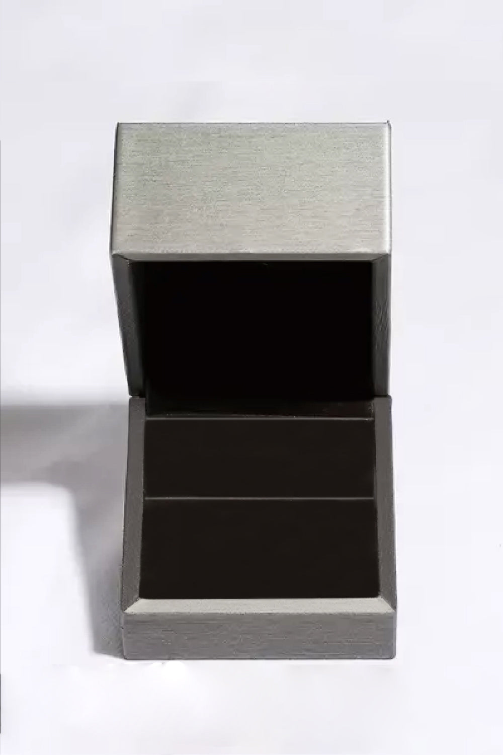 Anillo de espiga dividida de moissanita de 1 quilate