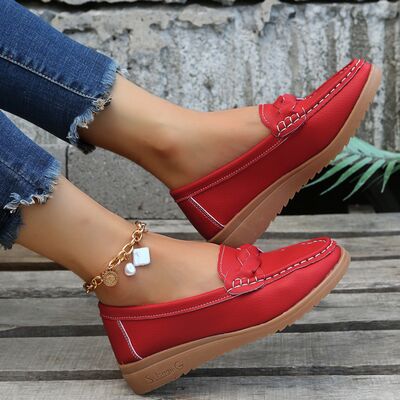 Mocasines con tacón de cuña y tejido