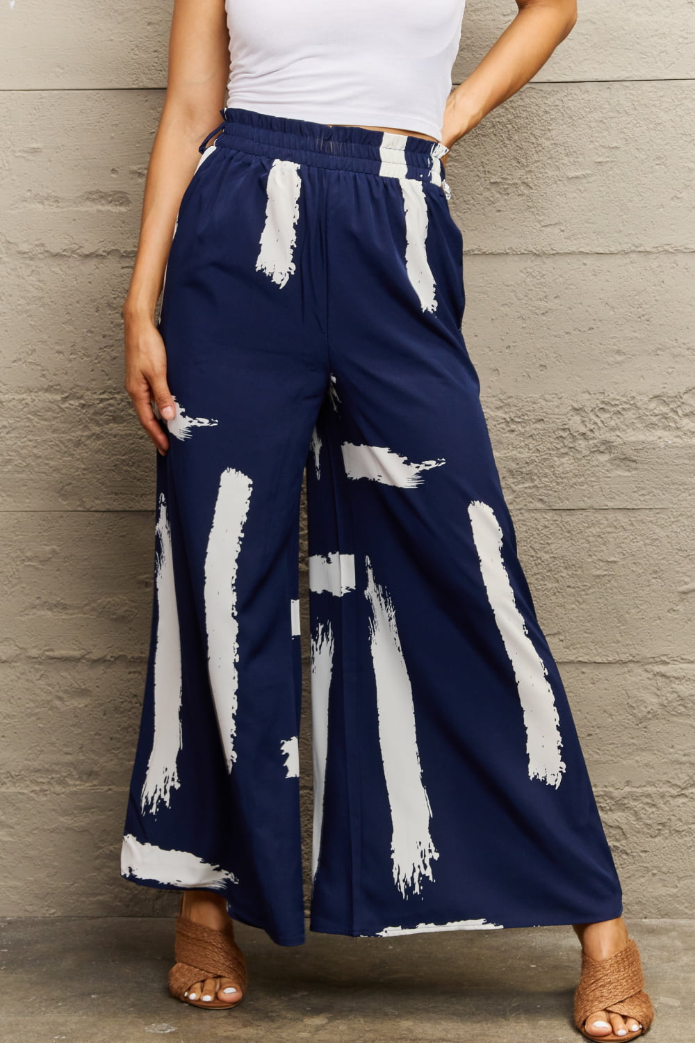 Pantalones largos de pierna ancha estampados
