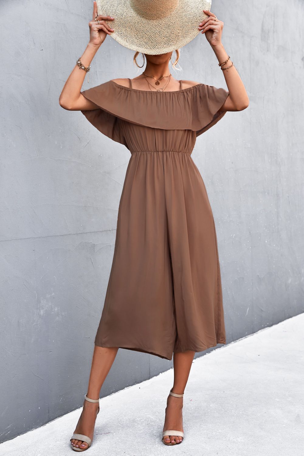 Mono a capas con correa de espagueti