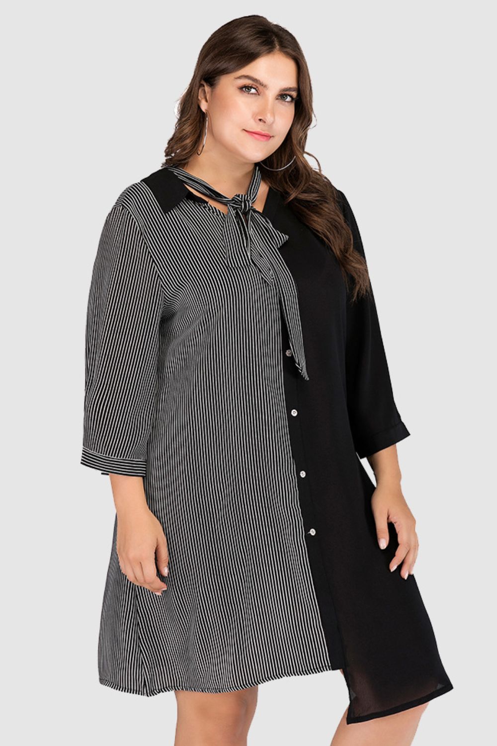 Vestido con cuello anudado a rayas de color block de talla grande