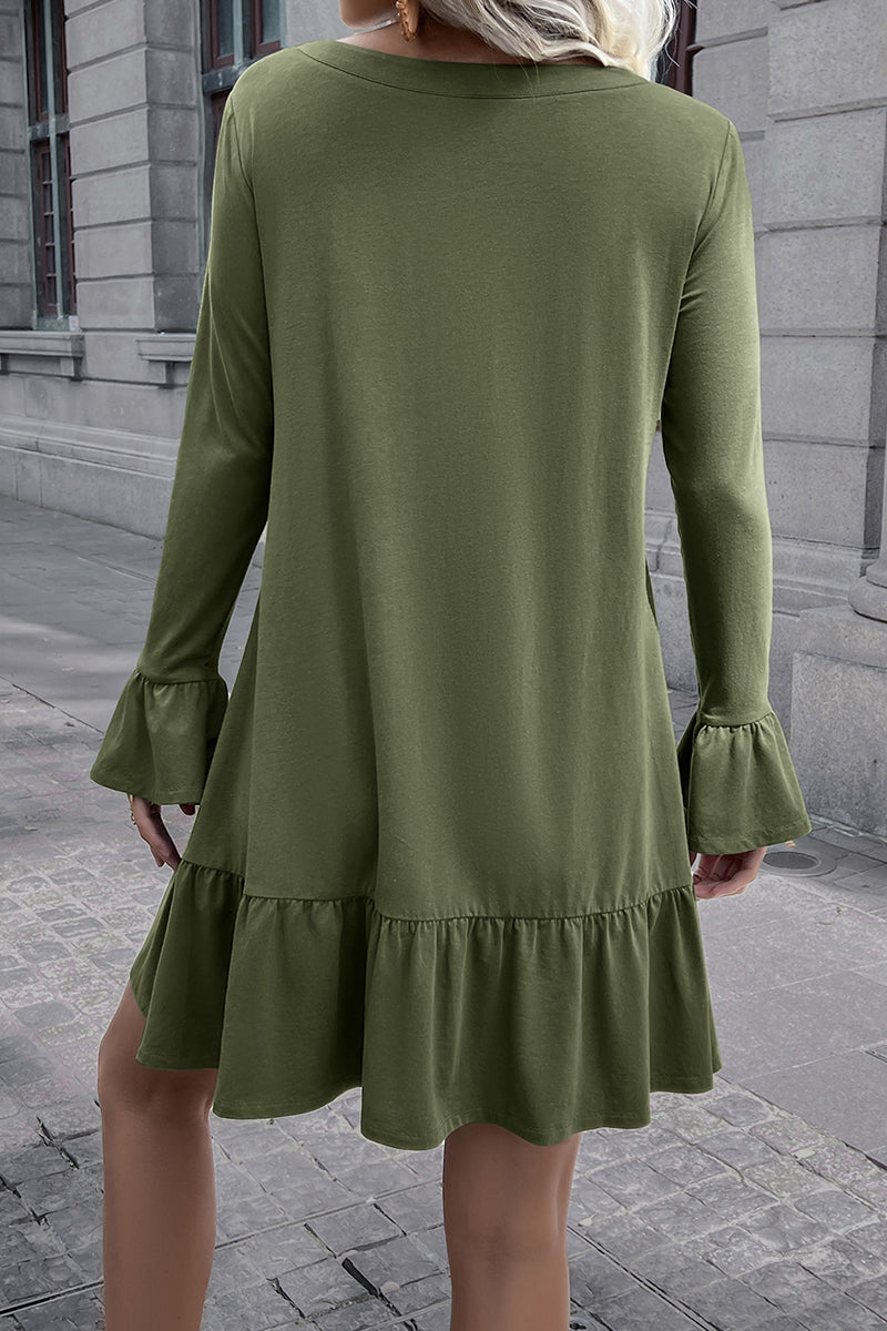 Minivestido con escote en V, mangas con volantes y dobladillo fruncido