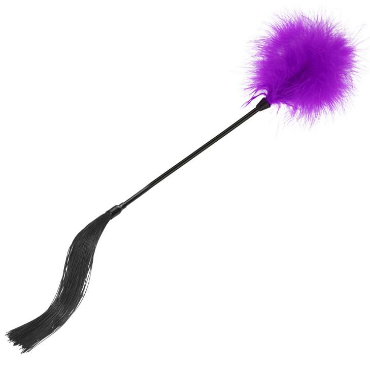 Palo de látigo de plumas