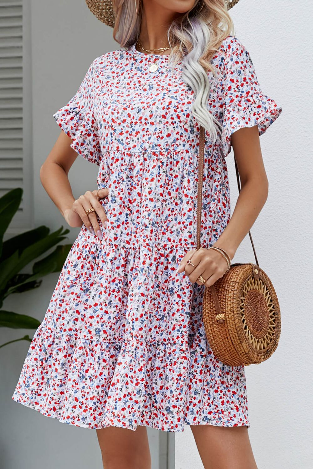 Vestido a capas con volantes y manga floral de florecitas