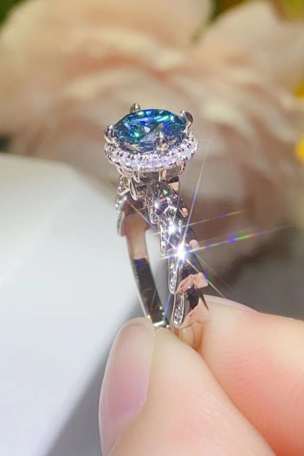 Anillo de racimo de moissanita de 1 quilate de plata esterlina 925