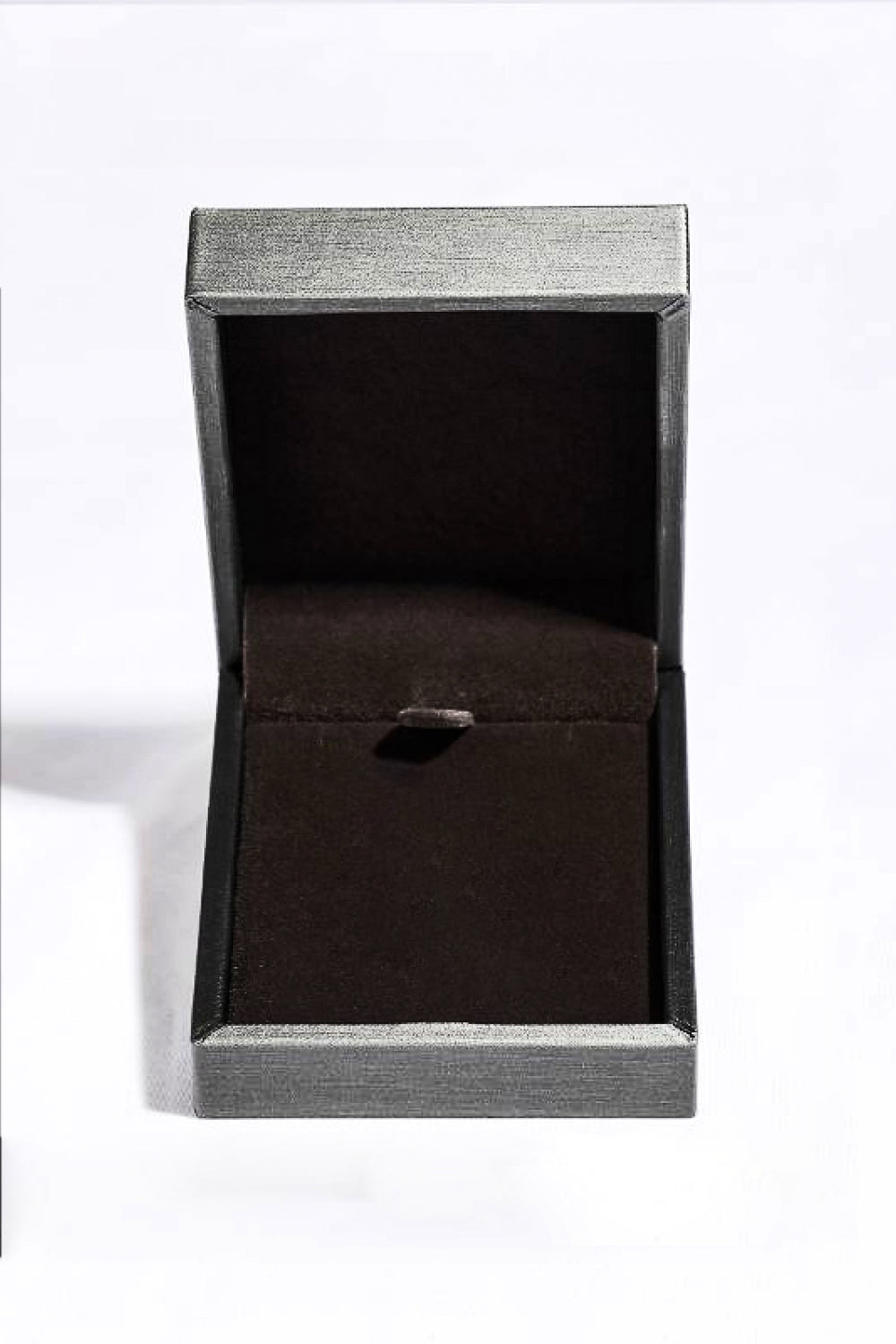 Collar de cadena con colgante geométrico de moissanita de 1 quilate