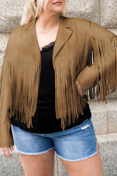 Chaqueta abierta con flecos en talla grande