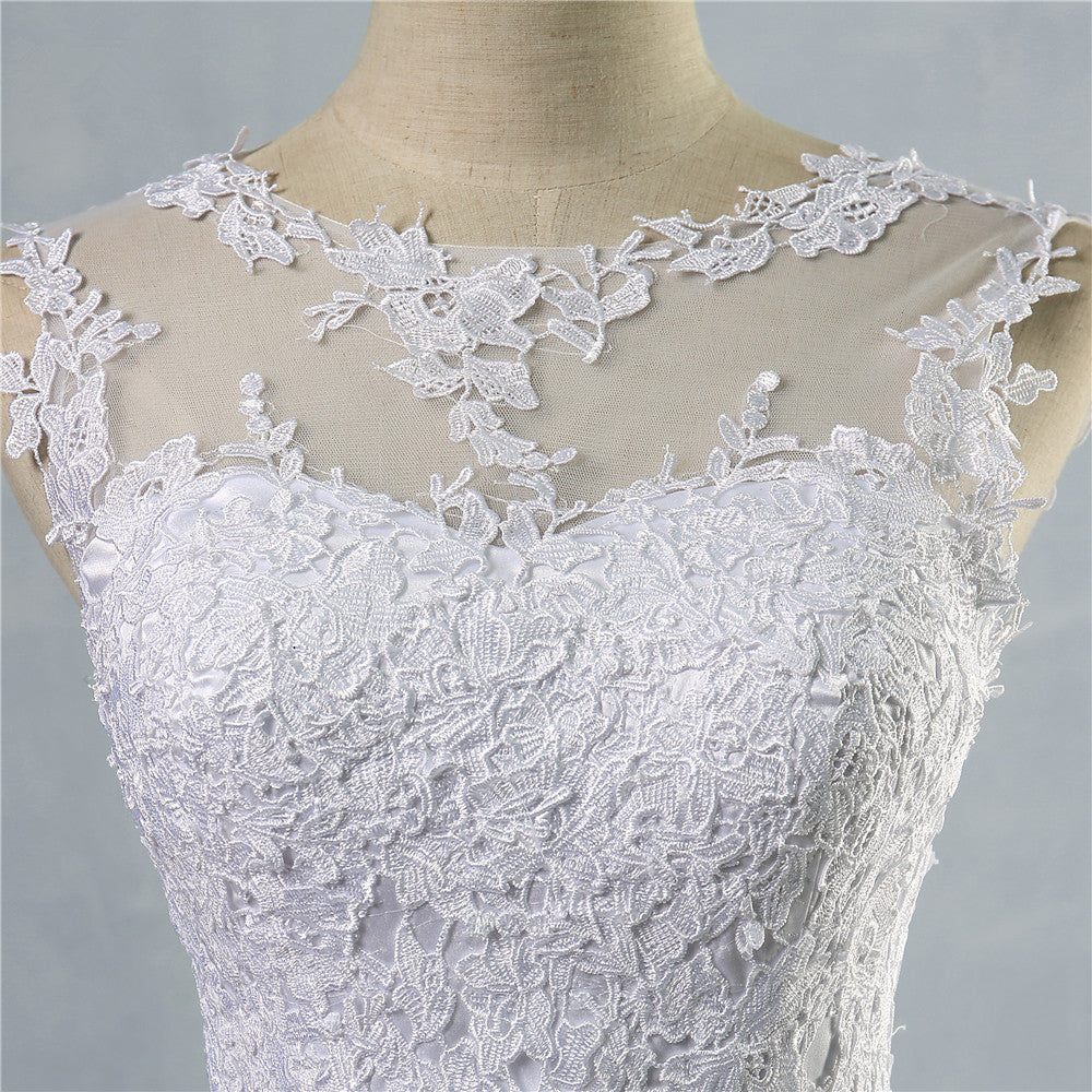 Vestido de novia de corte A con encaje blanco y color marfil 