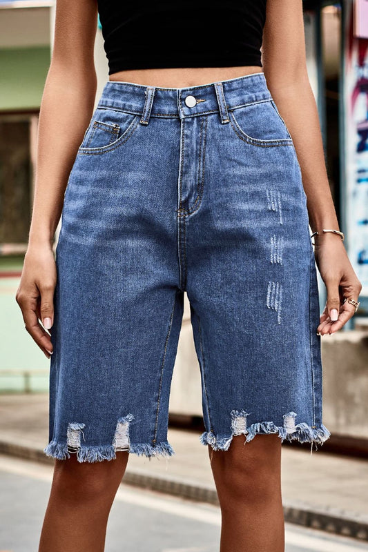 Pantalones cortos de mezclilla de cintura alta con dobladillo sin rematar y bolsillos