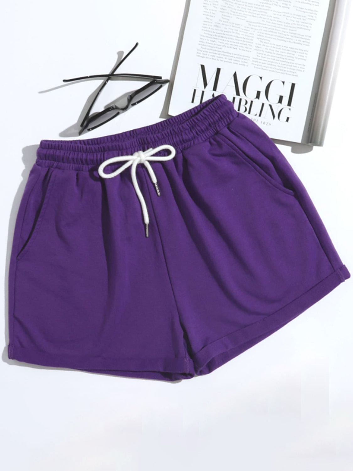 Pantalones cortos con cordón y bolsillos