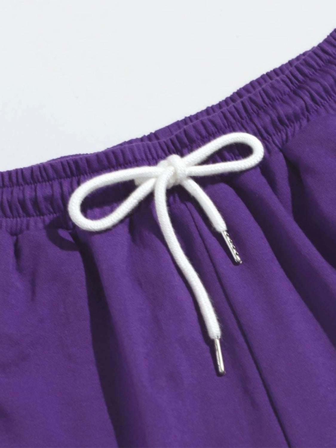 Pantalones cortos con cordón y bolsillos