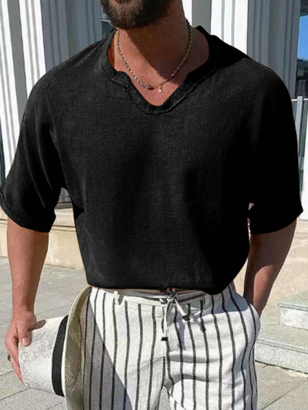 Camiseta de hombre con cuello en V y elemento de color sólido 