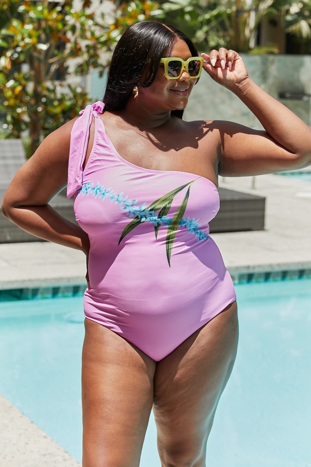 Traje de baño de un hombro Marina West Swim Vacay Mode en color rosa clavel