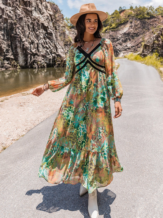 Vestido de manga larga con escote en V y estampado