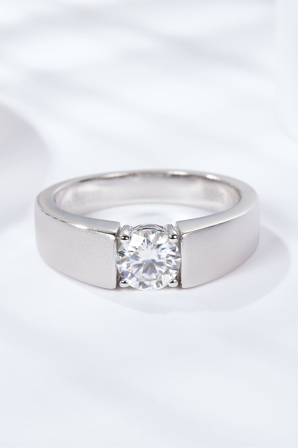 Anillo Moissanite de Plata de Ley 925 de I Quilates