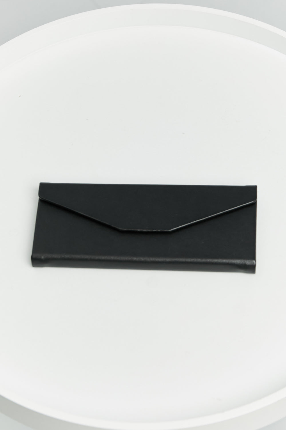 Gafas de sol ovaladas con borde completo