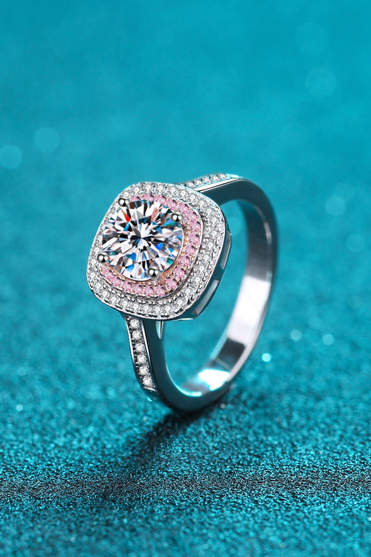 Te necesito ahora Moissanite Ring