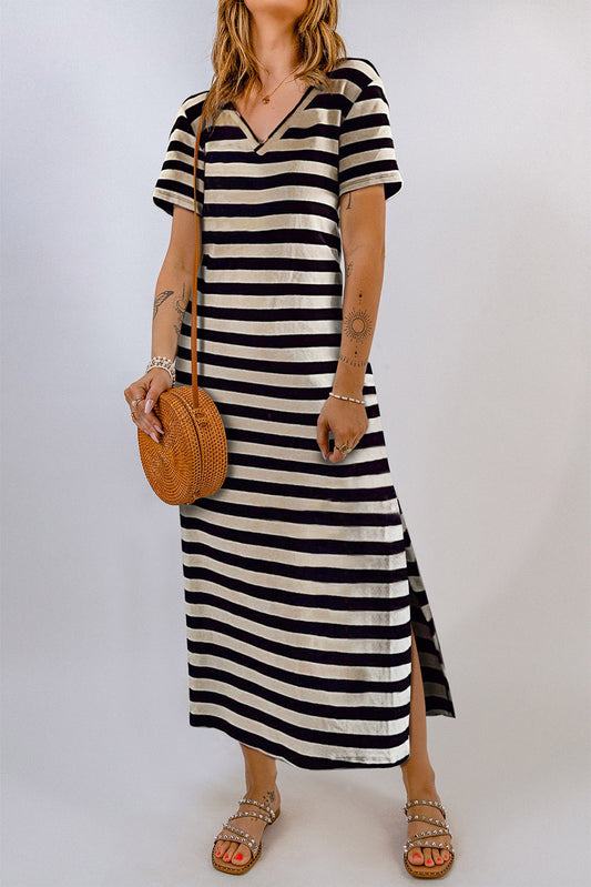 Vestido de rayas con escote en V, manga corta y abertura lateral
