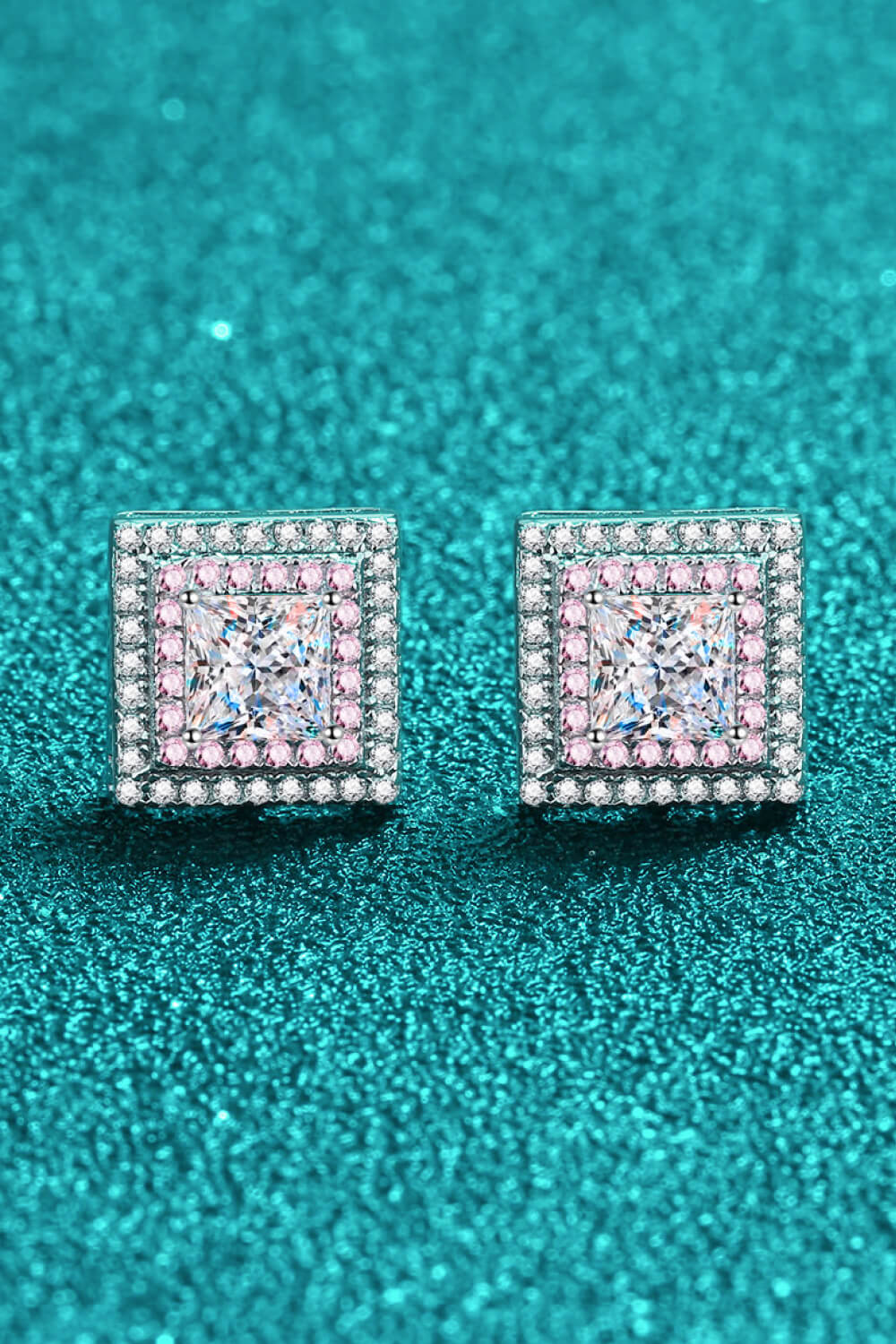Aretes cuadrados de moissanita