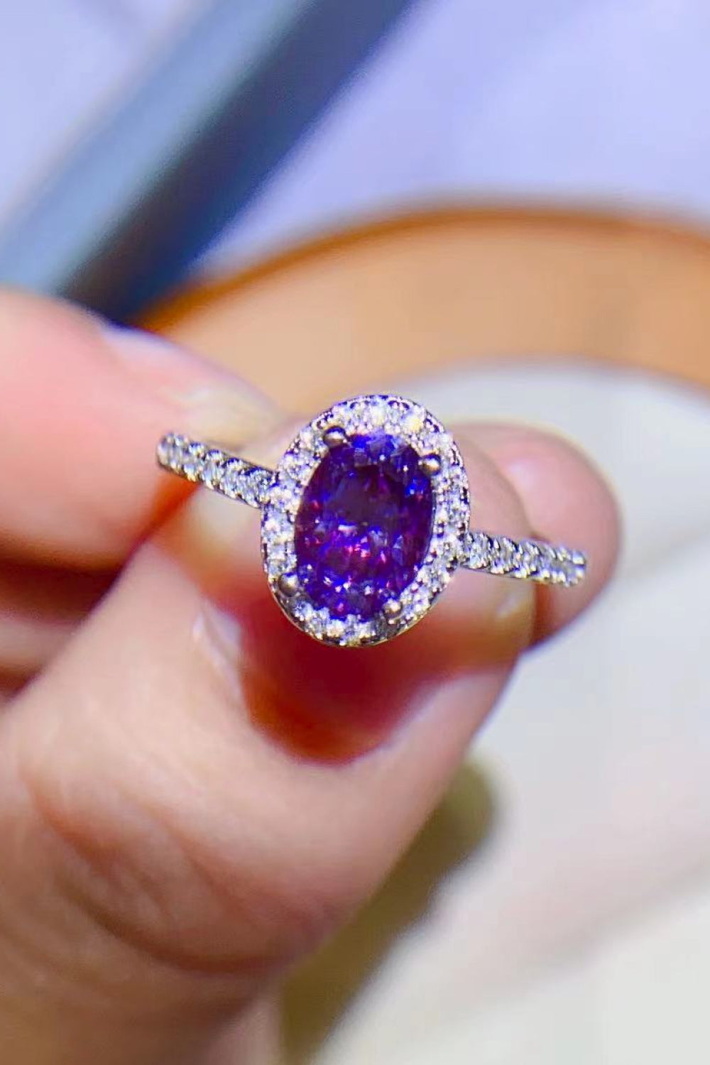 Anillo de plata de ley 925 con moissanita morada de 1 quilate