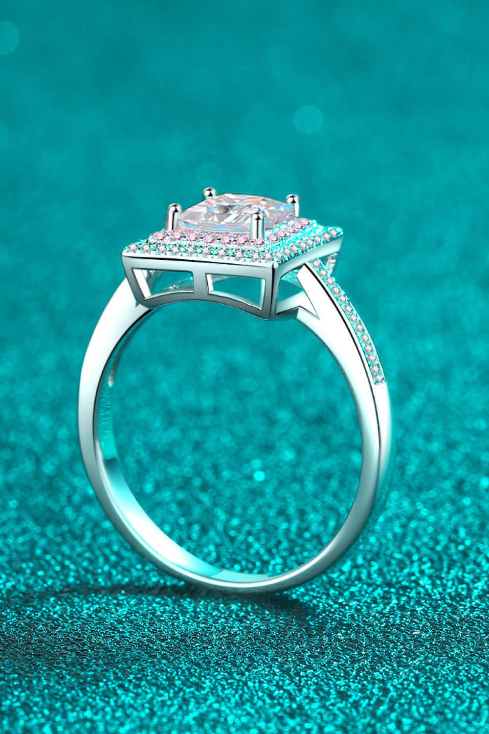 Anillo de moissanita de 1 quilate Stay Elegant