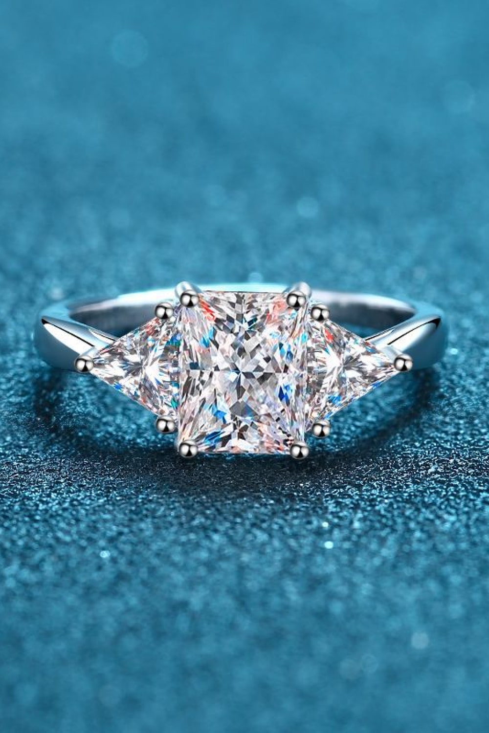 Anillo de plata de ley 925 con baño de rodio de moissanita de 3 quilates