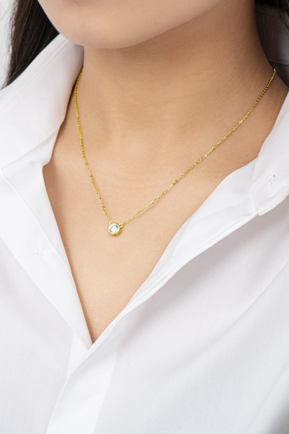 Collar con colgante redondo de moissanita de plata de ley 925 de 1 quilate