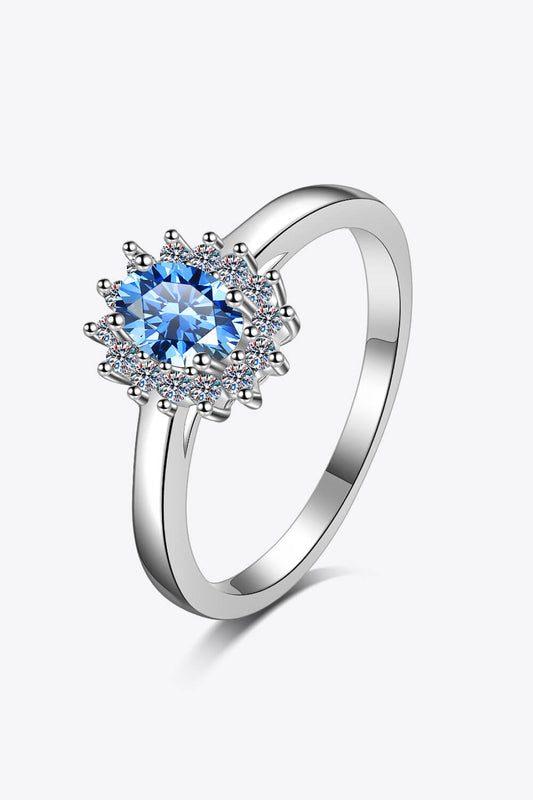 En mi propio anillo de moissanita