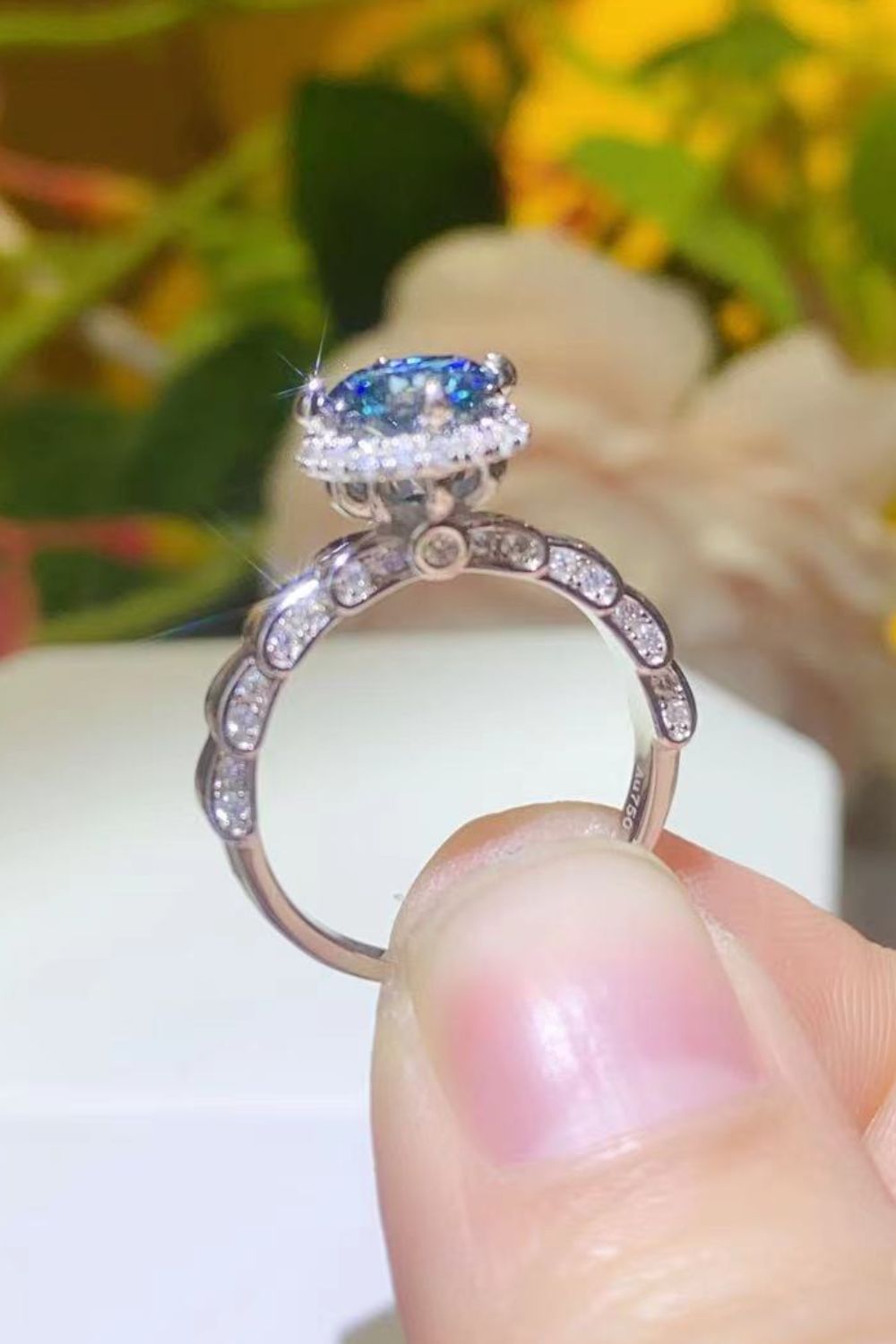 Anillo de racimo de moissanita de 1 quilate de plata esterlina 925