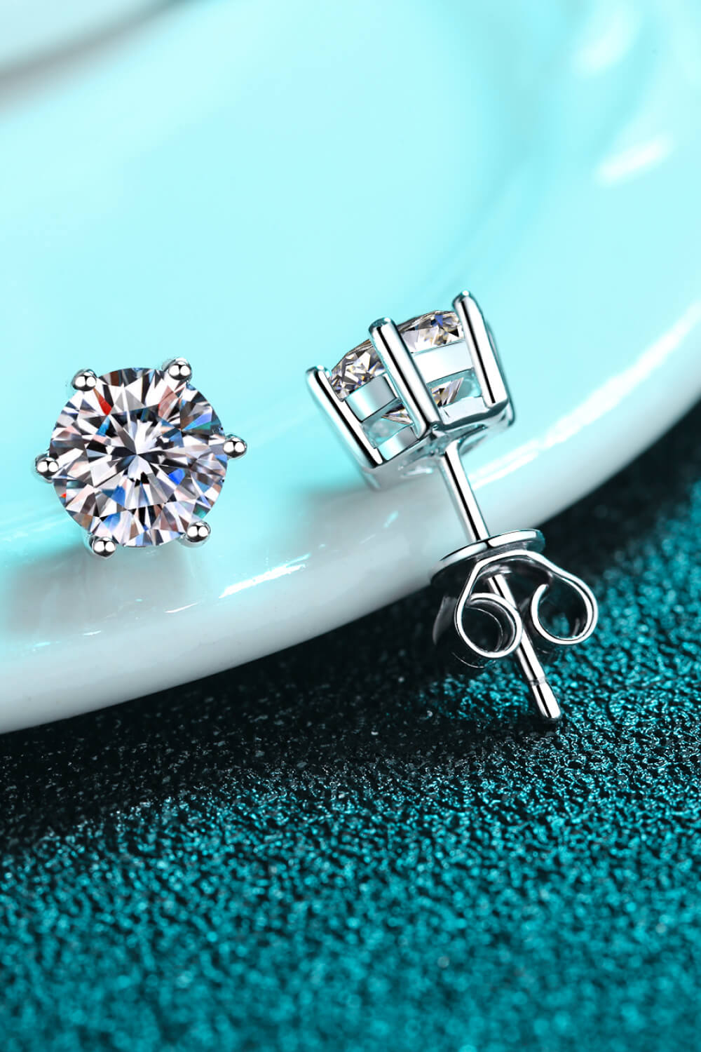 Aretes de moissanita